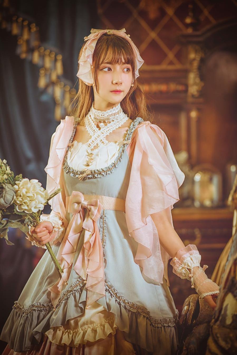 陆卿卿kyokyo旗袍：最美cos作品之一