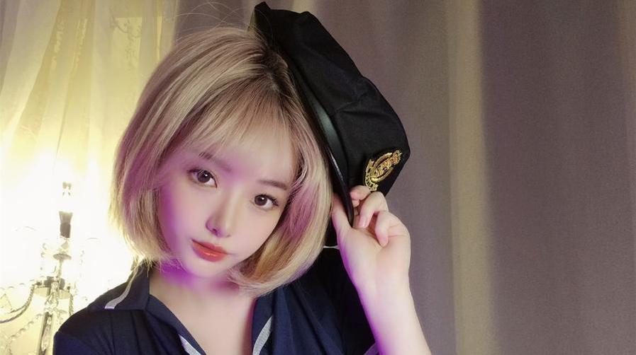 无与伦比的COSPLAY技巧，雯妹不讲道理61的照片太美了