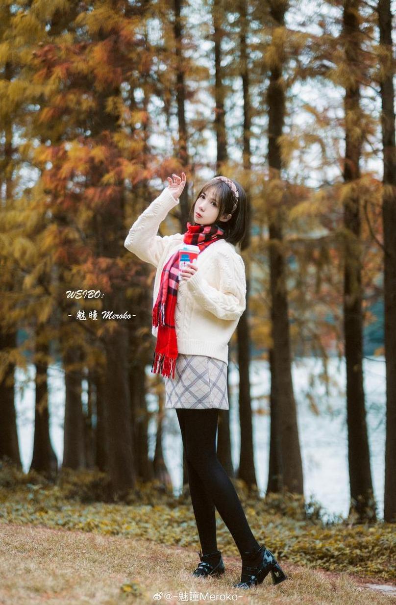 拥有经典魅力的魅瞳meroko下载美图，呈现完美的视觉盛宴。
