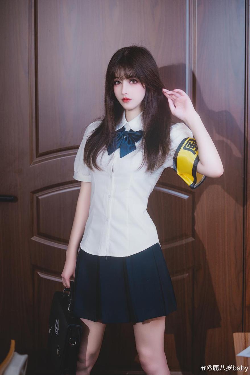 如梦如幻的鹿八岁baby白色婚纱照片