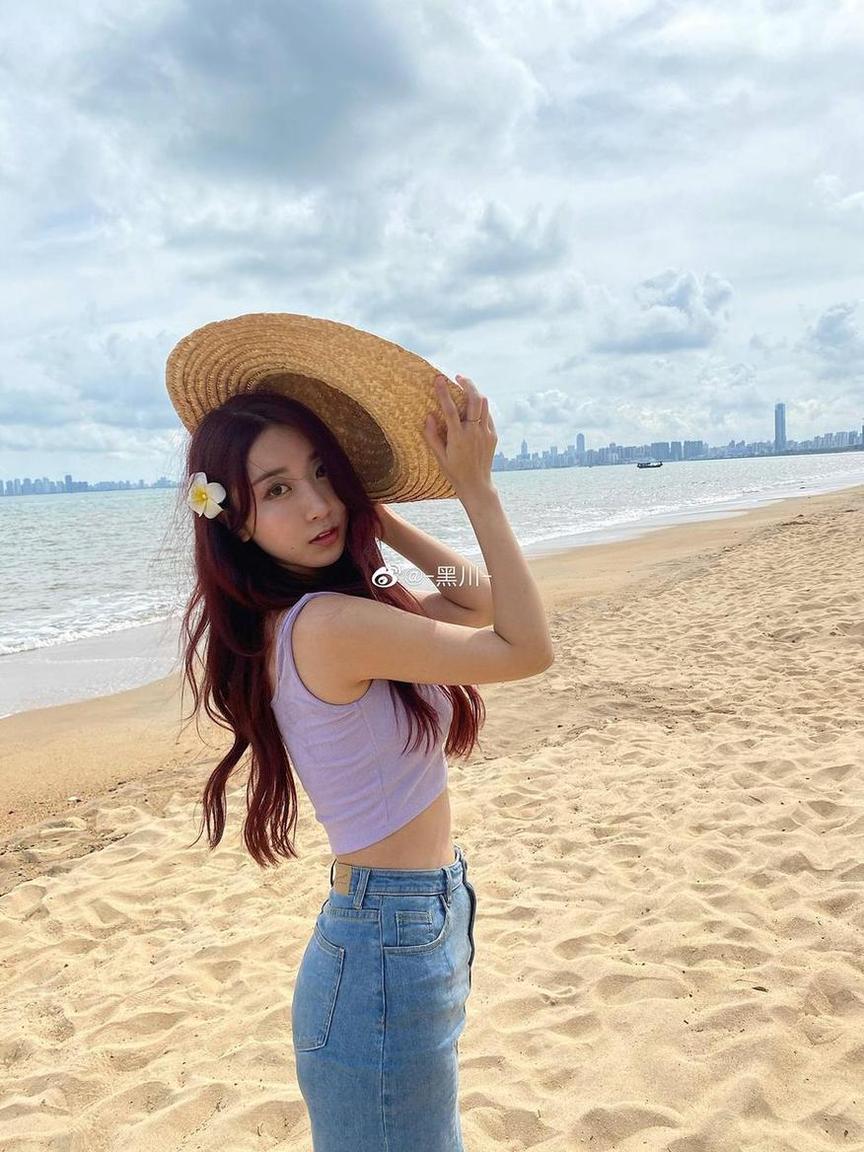 黑川cos公孙离，原地重现《原神》风，精选原图合集。