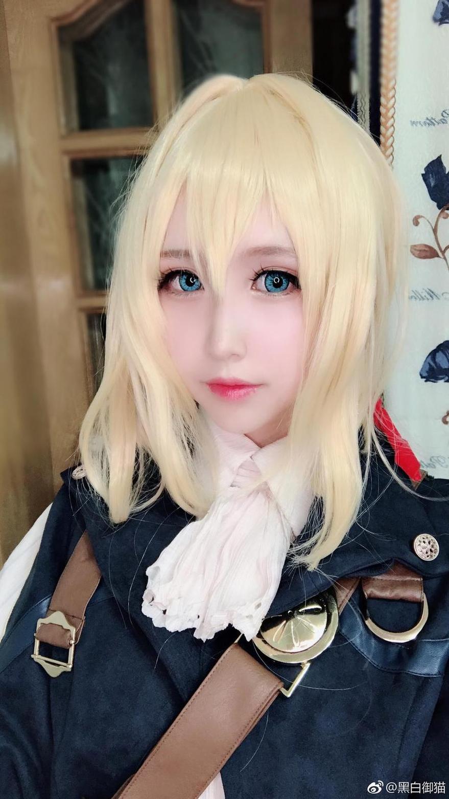 黑白御猫赤の森：定制cosplay，打造专属角色的完美呈现。